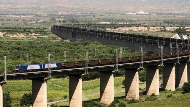 我國鐵路貨車的檢修限度